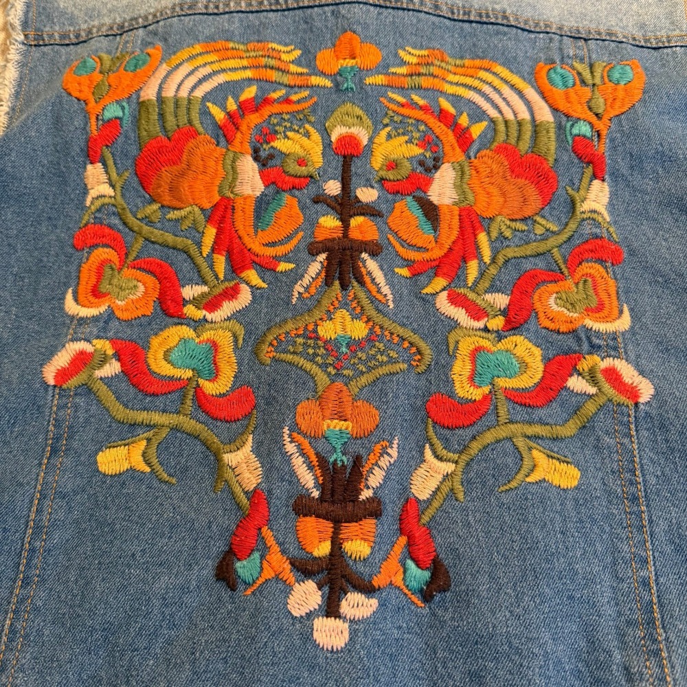 Ivy Jane Distressed Denim Vest Womens Small Blue Embroidered Boho Raw Hem Cotton - Picture 2 of 7